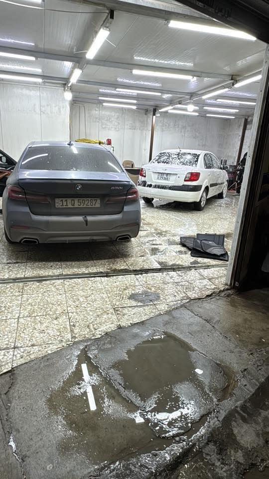 السلام عليكم تم افتتاح محطة غسل وحمام للسيارات في الوزيريه فرع مستشفى السفير
من الساعه 9 صباحاً وحتى الساعه 11 ليلاً للاستفسار ***********
