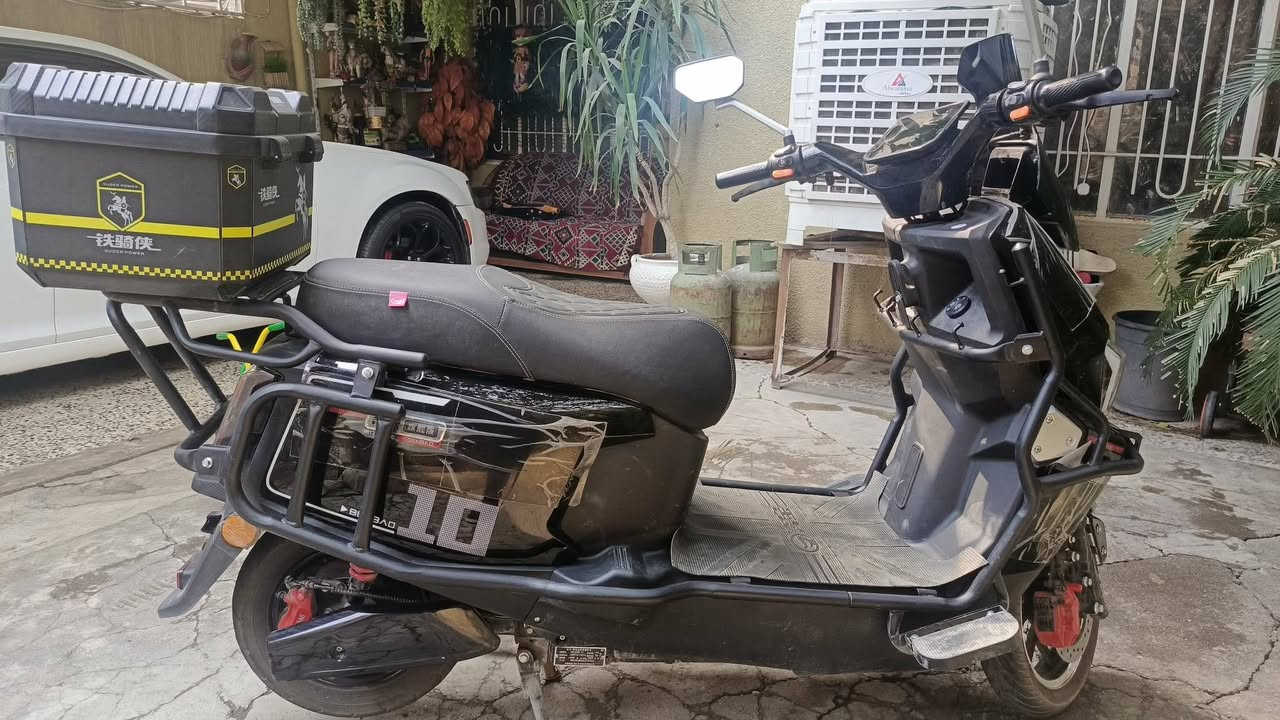 ماطور شحن للبيع كدام العين كلو شرط نظافه فوال موصفات فوال مثبت سرعه اربع نمر ست بطاريات مانع انزلاق مثبت انحدارت لايت زنون مليان موصفات العنوان موصل حي النور للتواصل *********** بي واتساب
