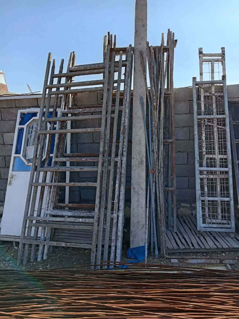 السلام عليكم... يتوفر لدى سكله المصطفى في عنه سكلات لبخ بناءطويل ٣متر كامله السعر ٦٠ الف وكذالك ابواب وشبابيك حديديه لاستفسار الاتصال ***********
