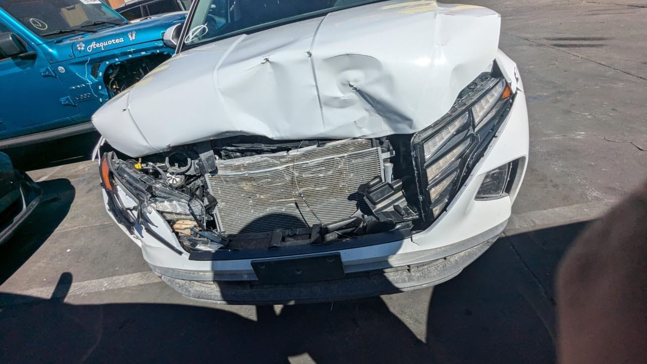 توسان 2024 بدون رقم للبيع

حادث. فقط. بنيد امبدل ومصبوغ بدون يرباك ولا دواخل

ماشية ١٢  الف سيارة جديد بمعنه الكلمه. 

للتواصل***********
