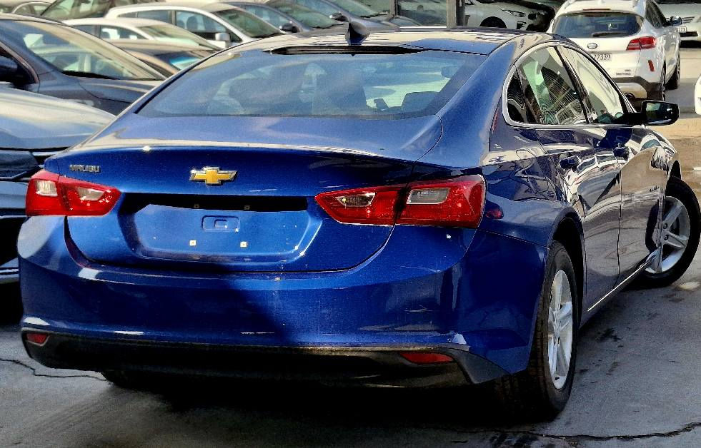 سلام علیکم 
شوفرليت ماليبو موديل : 2023 :
سعر : [ 119 ] 💰 یخلص
سیارە بیها باب مبدل بلادی نفسل لون نوس باب خلفی سبوغ بدون دواخل  ✅
سیارە بدون؟دواخل بدون ارباک 
سیارە بدون رقم 
بجم -وارە کبس💯
المواصفات ⬇
بصمة ابـــواب
بصمة تشـــغيل
تشغيل عن بعد 
شـــاشـــة ايباد لمـــس
هـــانـــد بـــريـــك بصمة
رادار امامي 
رادار خلفي
نظام (𝐄𝐂𝐎)
نظام (𝐒𝐏𝐎𝐑𝐓)
تحكمات استيرن
عـــنـــوان📍اربـــيـــل داخل معارض
*********** واتساب فایبر
*********** کورک فقط أربيل, العراق
