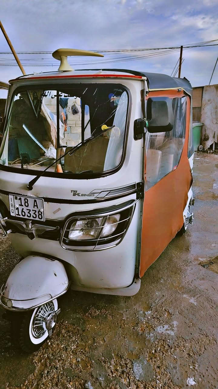 سلام عليكم شباب تكتك للبيع موديل 2021 مرقم تحويل ثاني يوم مكاني بغداد المحمودية الرقم بابل مشروع وطني مكفولة كيل ومحرك السعر 6250 وبيهة مجال اتصل *********** /***********
