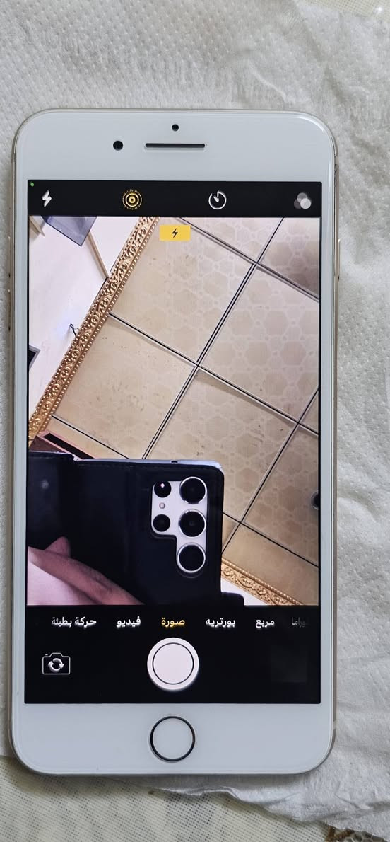 السلام عليكم
ايفون 8 بلس للبيع
ذاكرة 64 
شاشة اصلية غير مستبدلة بيها طبع خفيف يبين بالاضاءة موضح 
البطارية اصلية 71 
السعر 110 وبيه مجال
للتواصل على الخاص او 
الاتصال ***********
