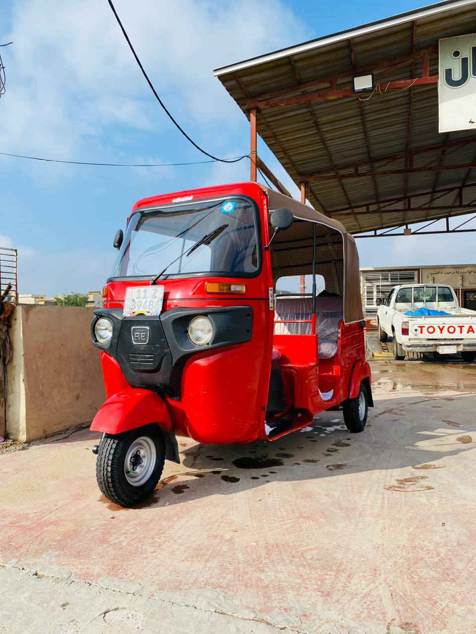 سلام عليكم تكتك للبيع موديل 18 رقم بغداد سنوية بأسمي بيهه بس دوسه اماميه معمره وهلالات السعر 6 وبيهه مجال والشراي يدلل..
 مكاني تاجي ***********
