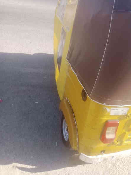 سلام عليكم شباب تكتك لبيع أوراق شاكر ابو مجر مكينة لاتبخير ولا تنقيص وبيه ضربه بل غد ستفسار ***********
