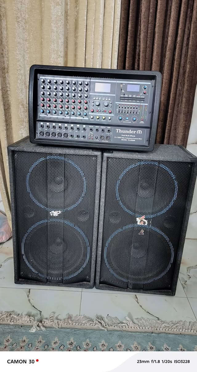 للبيع
جهاز تندر 2500
زوج مونتاربو 12×15
سيبايه مال مسيره 
المكان قضاء الرفاعي 
التواصل ***********
