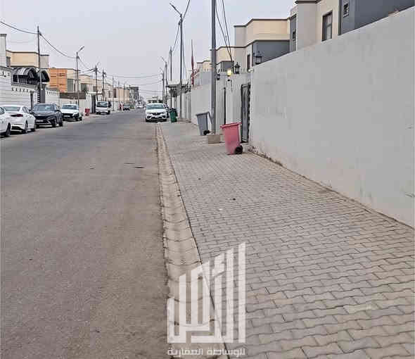 🌃 دار للبيع في مجمع الأميرات الثاني – النجف الأشرف
• خريطة 250م² – مساحة فعلية 209م²
• المربع الأول – منطقة عامرة ومسكـونة وفي بداية المجمع
• موقع مميّز جدًا: ركن على شارع بعرض 30م مقابل قرية
 الغدير 2 – وجهة كربلاء
💰 المقدمة: 110 مليون فقط
 والباقي على المصرف العقاري – أقساط ميسّرة
 مميزات إضافية:
✔️ موقع نادر ومطلوب
✔️ تبليط وخدمات متوفرة
✔️ لا يوجد دار مرفوع مصرف في المربع الأول – فرصة لن تتكرر

🖥 علّق وسيتم إرسال التفاصيل عبر الخاص
 التفاصيل للاستفسار اتصال او واتس اب
☎️ ***********   ☎️  ***********
◾ عنوان المكتب:  شارع المجمعات عامود 53 شارع كربلاء - النجف_مجمع الاميرات القديمه_مقابيل مجمع كرار السكني [مكتب الامل للوساطةالعقارية]_مجاور بصف صيرفه السدير
