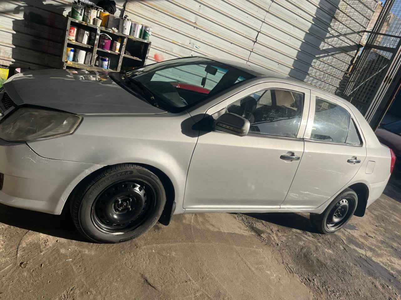 السلام عليكم جيلي ام كي موديل 12 كمله مصبوغه عام لا كص لا تبديل واله حادث جراد عندي صور قبل الصبغ البياع سعر 41سنويه بسمي صدر امامي خلفي 100/100 رقمي *********** بغداد, العراق
