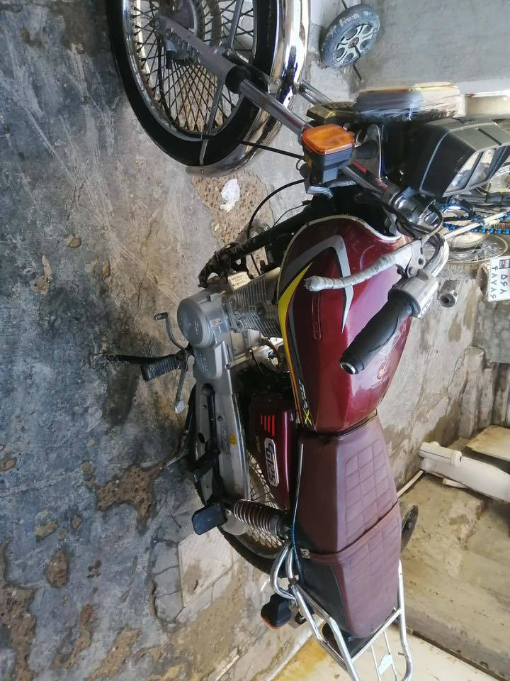 السلام عليكم دراجه تايكر موديل 2022اوراق مفتوحه الدراجه :عنواني بابل شارع 80قرب مول نون سعرها 425وبيها مجال :***********
