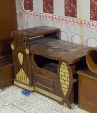 ميز تلفزيون خشبي يرادله السعر 25 مكانه نواب الضباط رقم 07726656429