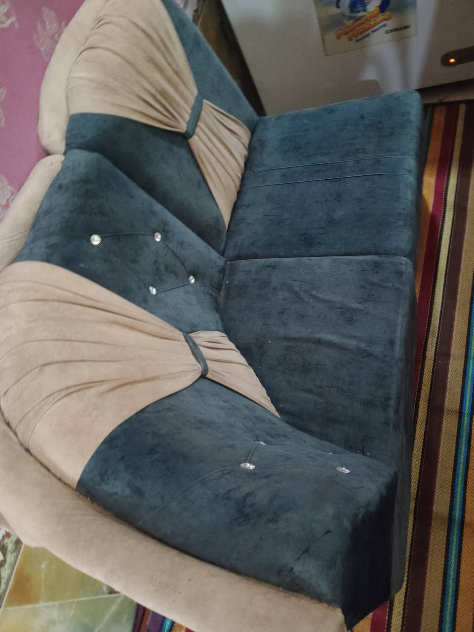 تخم قنفات حرف ل للبيع نظافه جيد جداً بدون كسر أو تصليح ***********
