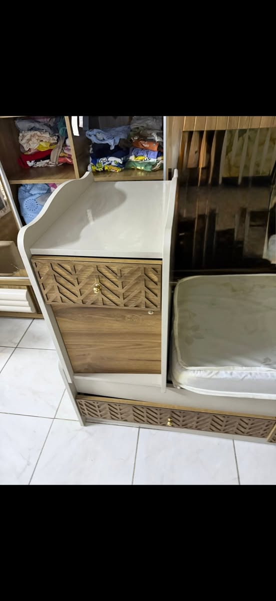 سرير أطفال ٨٠في ١٧٠ سم جديد هو كاركوك هو سرير كل غزاضه موجوده


**إذا كنت صاحب هذا الإعلان وتريد حذفه لأي سبب، رجاءا أرسل رسالة إلى الدعم الفني**