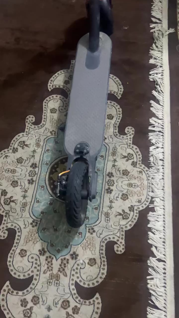 السلام عليكم سكوتر بهاذ الشكل طفه يرادله تصليح وناقصه بطاريه اكتبلي سعر وبلعافيه كوم حديد تفصيخ


**إذا كنت صاحب هذا الإعلان وتريد حذفه لأي سبب، رجاءا أرسل رسالة إلى الدعم الفني**