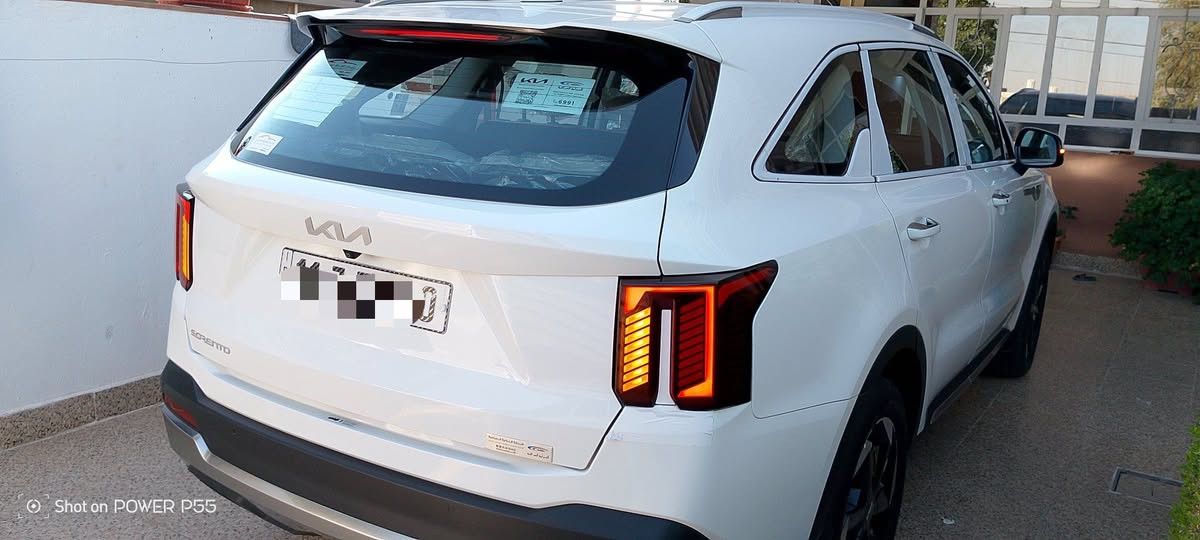 سورنتو 25 محرك ٤ خليجي زيرو ماشيه ٥٠٠٠ علا وضعيه الشركه رقم بغداد باسمي ام ضمان الدوليه
مواصفات 
شاشه متصله 
ويل ١٩
بصمه تشغيل 
بصمه ابواب
صندوك كهرباء
حساسات أمامية وخلفية 
مري شفط
اشاره بلمرايه 
تشغيل عن بعد
مغلفه الارضيه جلد
تغليف كشنات جلد اصلي
كشن السائق كهرباء
٧ راكب
٣ قطع تبريد
سعر ٢٨٥
اتصال***********
