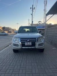 باجيرو • ٢٠١٥ • ٣٥٠٠ ٦سلندر