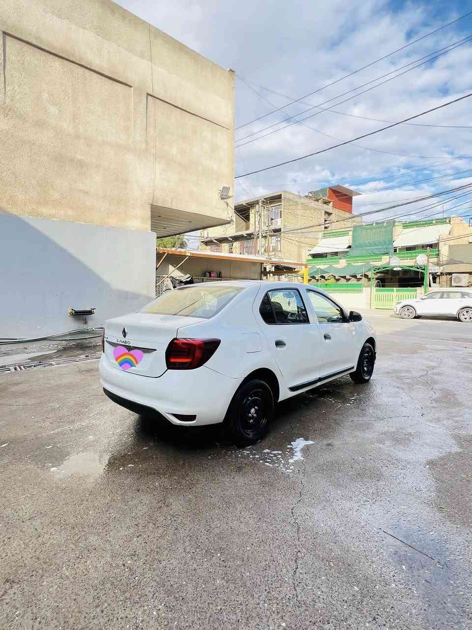 للبيع
رينو سمبول موديل 2020 خليجي استلام شركه 
 لون ابيض 
رقم نجف مشروع وطني حره تحويل مباشر

كير محرك شرط مامفتوح 
سويج كونترول 
اشارة بالمراية 
تحكم ستيرن فول + بلوتوث 
دواخل كاربون فايبر 
٢ جام كهرباء 
دواخل بيجي
كير اتوماتيك + عادي 
محرك 1600ccm
تخم تاير جديد شاده
ABS + دبل ايرباك 
و بعد مواصفات هواية بيهه 
سياره جاهزه مابيهه اي نقص

السعر:82$
مكاني بغداد 
للاتصال(***********)
