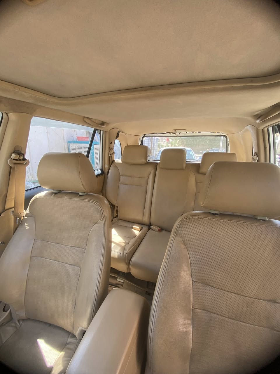 تيكو ١٣ محور مكينه وكير ياباني خير من الله مصبوغه انا حزام  سعر 60 وبيها مجال *********** العنوان واسط مركز المدينه
