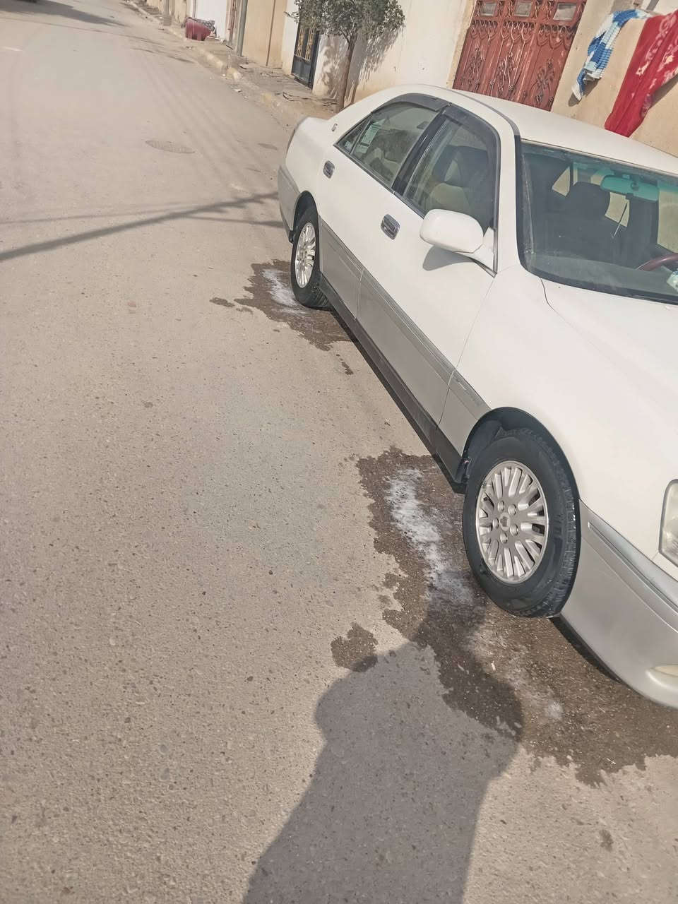سلام عليكم سيارة ملكة للبيع أدوات كص جنطة موديل ٢٠٠٢ سيارة جاهزة علة اخر حباية كير محرك مكفولات بيهة ارقام انكليزي وسنوية شرط الحاسبة تخم تاير تبريد تتفة شغال لايت عالي ناصي يشتغل سيارة جاهزة ونضيفة اسعر ٣٥وبيهة مجال حك اجية ***********هاذة رقمي لتواصل
