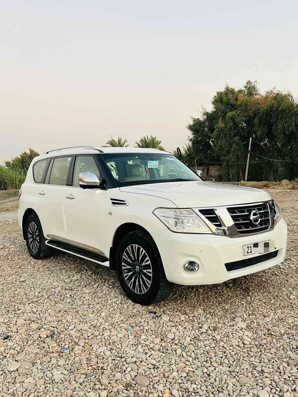 ...﷽
Nissan patroll platonum 2014... 

نيسان باترول 2014  فئة پلاتينيوم 
🔹محرك 8سلندر(5.600)
🔹محرك صغيره مرغوبSE
‎وارد خليجي المحرك المرغوب 
‎فول مواصفات SE

‎فول فول مواصفات🔹
‎سلايد ، ،زنون بلادي
‎كشنات كهرباء جلد
,5كاميراة
 .كشنات تخزين , 
‎,ثلاجة 
,صندوق شفط
 , ,تحكمات ستيرن
 ,ستيرن كهربائ.
DVD
ماشية136ألف

‎
‎محرك كير بشرط مامفتوح 🔹
‎سيارة حيل نظيفة كلشي عل بلاد لوك
‎سنوي كلشي جديد 2029 مدفوع 
‎باسمي السنوية بشرط تحويل وغرامـة
‎
🔸سعر288
مكان السيارة سليمانية
***********
