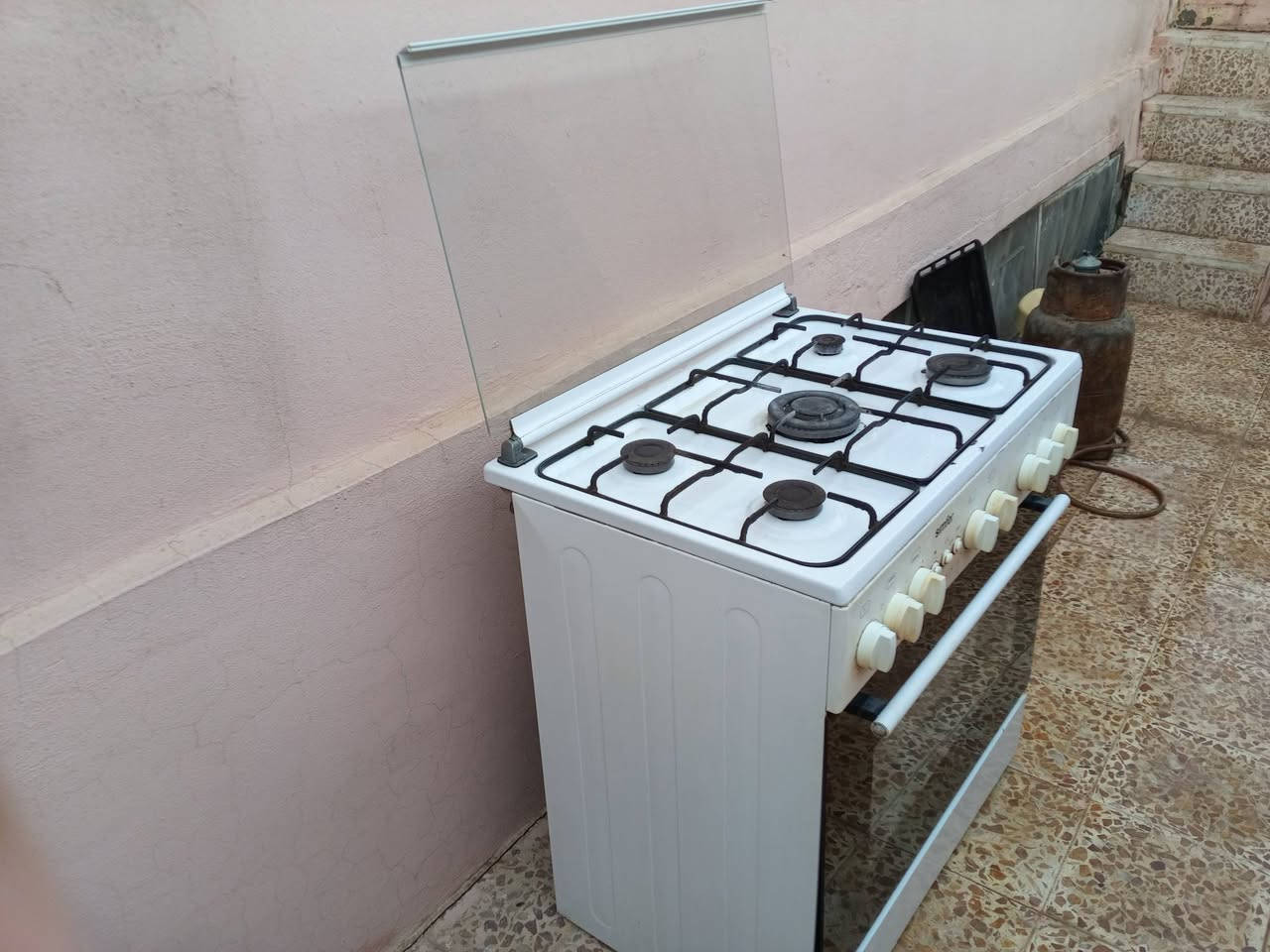 طباخ سمفر استعمال قليل السعر 175
التواصل على الرقم فقط ***********
