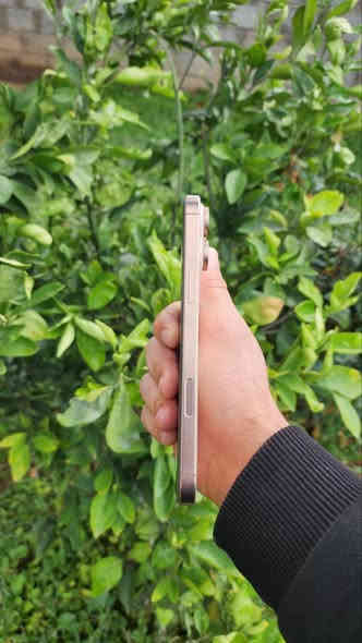 ايفون 16برو ماكس اللون الصحراوي المرغوب مثل ما موضح بالصور ذاكره256البطارية99عدد الدورات 107 جهاز استخدام قليل وجهاز نضيف جدا رايدة 1,450وبي مجال للشراي غراضه كاملة موجودة ضمان ماستر وبعده بالضمان 
 الشراي يتفضل خاص او الاتصال ***********
