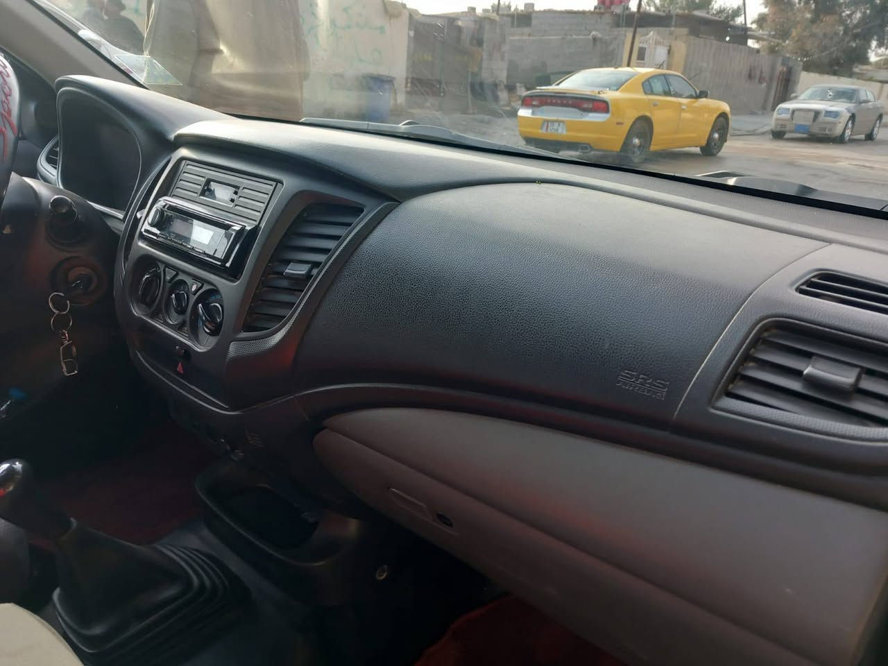 السلام عليكم بيكم ميتسوبيشي موديل 2017 بنزين اسمي رقم مثنى سنويه جديده رقم جديد هزه جديده للسنه 30 سياره كفاله عامه باسمي مكان كوت واسط ***********
