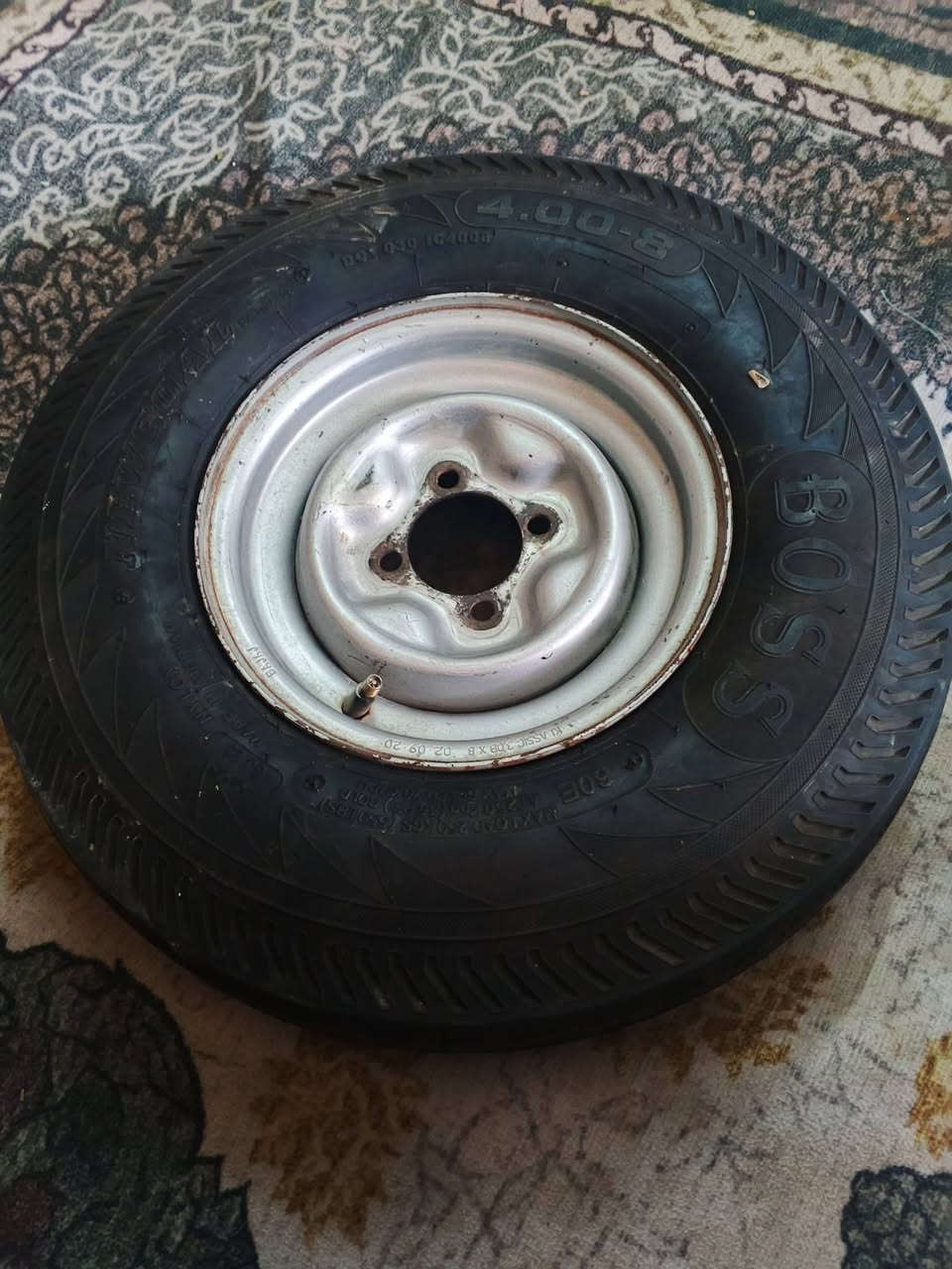 السلام عليكم سبير ابو لحيه مع تايرات نضاف لبيع 50 بيهن مجال ***********
