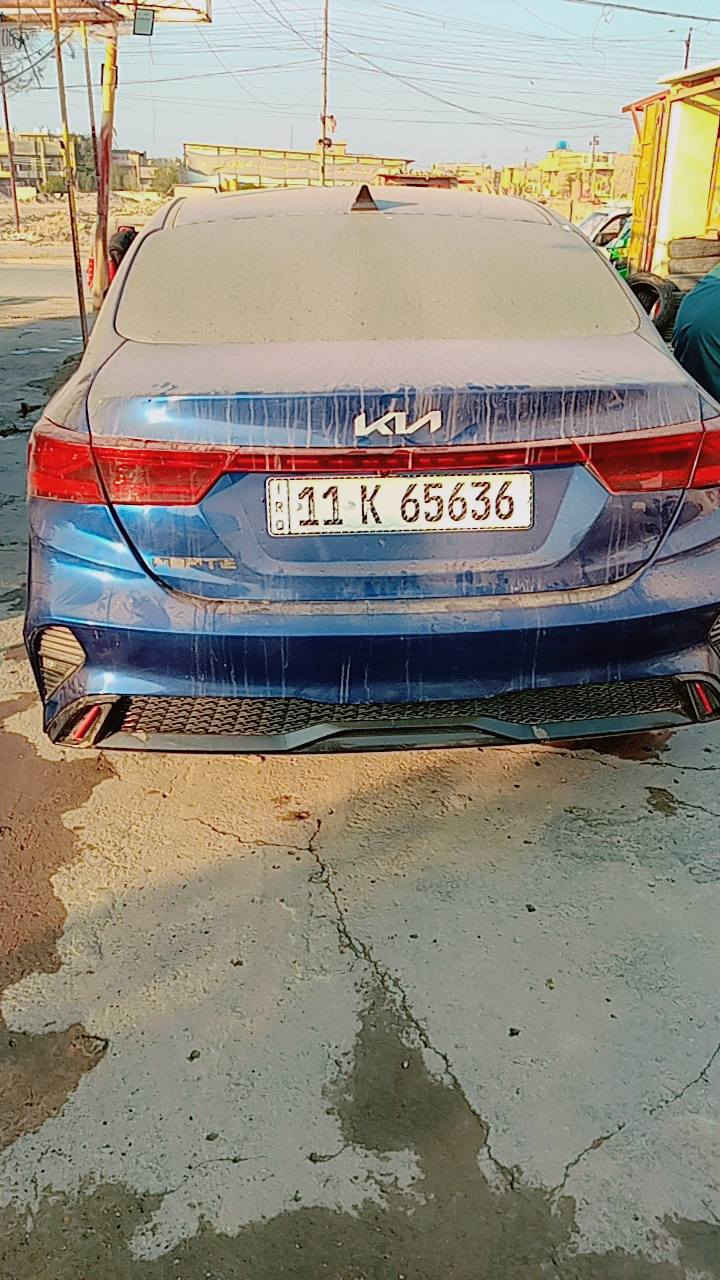 السلام عليكم فورتي وارد امريكي موديل 2023 سياره جديده ماشيه 23
تبديل قبق جنطه فقط عله وضع الشركه السياره  السعر 155بيهه مجال أو مراوس بفورتي صفره الاستفسار ***********بغداد الحسينيه مال راشديه
