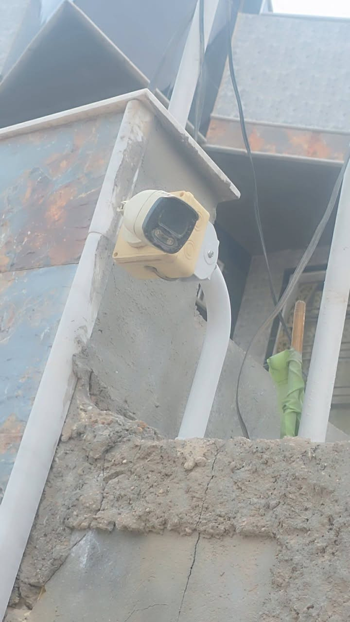 كامرات نوع T star عدد ٢ مع شاشه للممراقبه نوع ال جي مع جهاز مقوي نت للكامرات ب ١٧٥  بيه مجال بسيط
حله حي الطيارة


**إذا كنت صاحب هذا الإعلان وتريد حذفه لأي سبب، رجاءا أرسل رسالة إلى الدعم الفني**