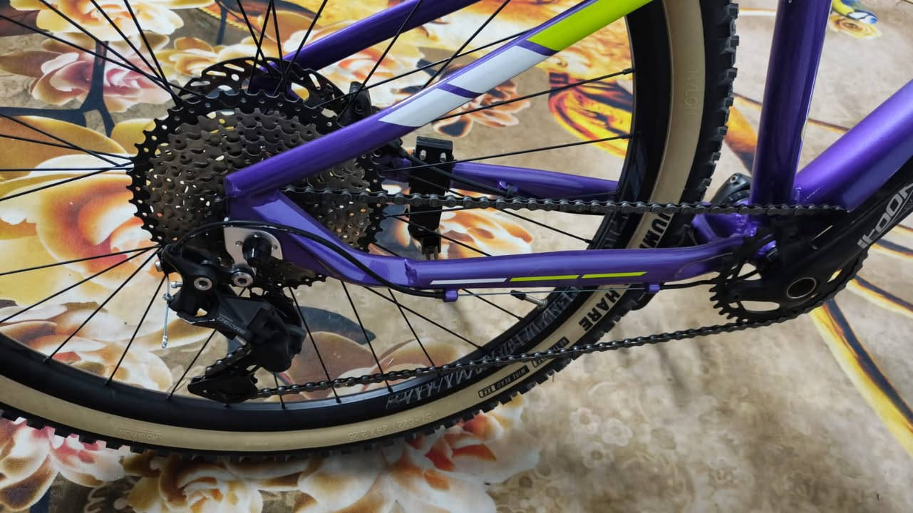 السلام عليكم دراجه هوايه.  حجم. 29صناعه كولمبي السعر الخاص وهاذه رقم بي واتساب ***********
