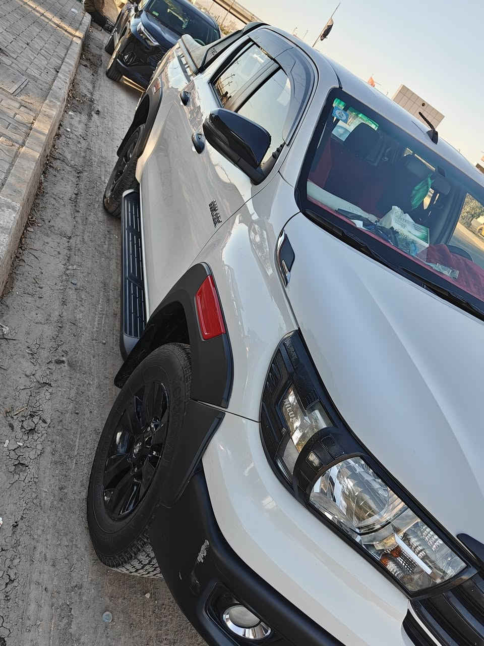 موديل 18 مكفول *********** متواجد واتساب وفيس
