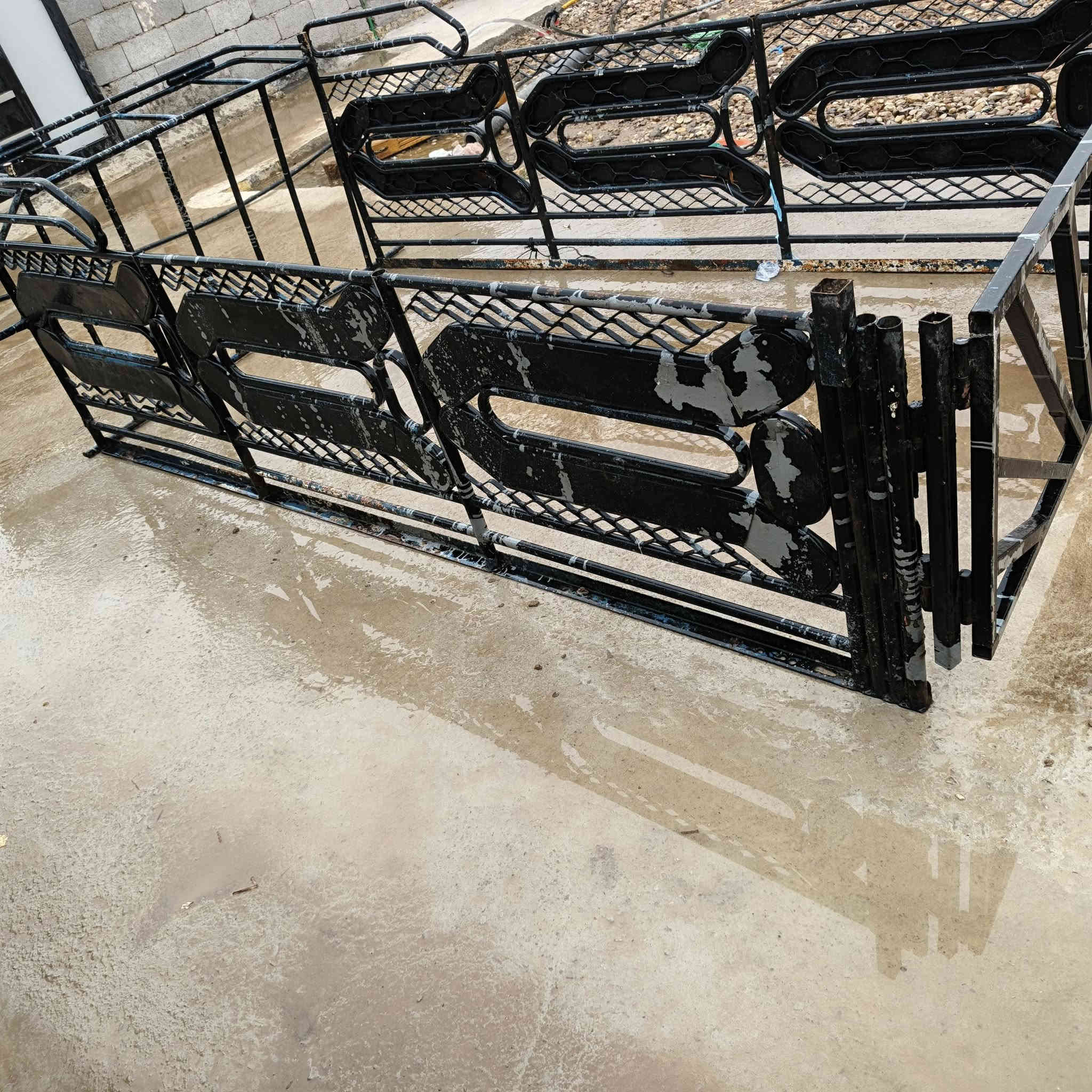 السلام عليكم للبيع محجر كيه خليجي السعر ٥٠٠  الف العنوان واسط الموفقيه ***********
