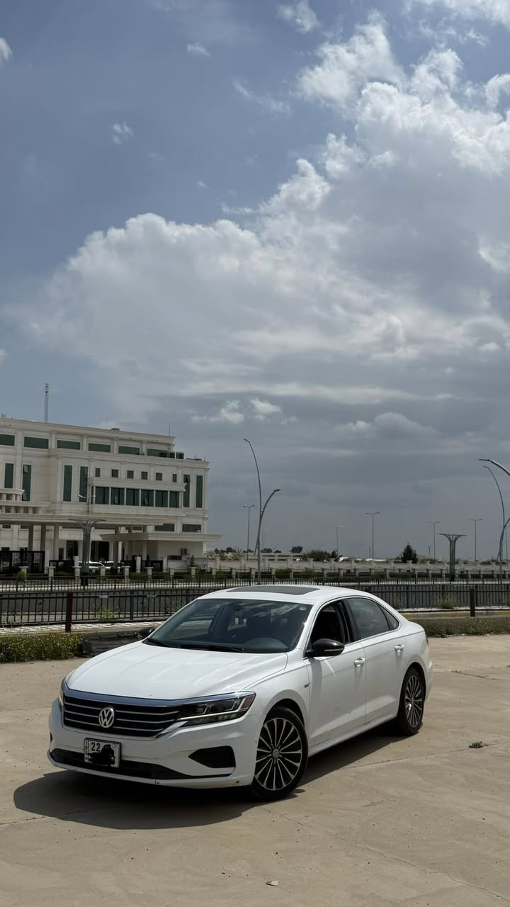 Passat SEL LIMITED EDITION 2022فول مواصفات كلين تايتل 
4سلندر 2.0T.  اقتصادي  
سياره رادار امامي خلفي و جانبي و حساسات 360 درجة اوتو بارك و نظام التشغيل عن بعد و نظام ECO NORMAL SPORT  
صندوك شفت  بصمة و سلايت كشن خزن و و تدفئة و كشن كهربائي كشن سايق و سكن كهربائي  و تبريد مركزي و تحكم ستيرن   و حجم ويل 18  داخل لون قهوائي و جلد و لايت زينون   و سياره ماشية 145000km سياره وارد أمريكي  السياره دعامية لدعامية بشرط✨ 
عنوان كركوك لتواصل و استفسار 
***********
