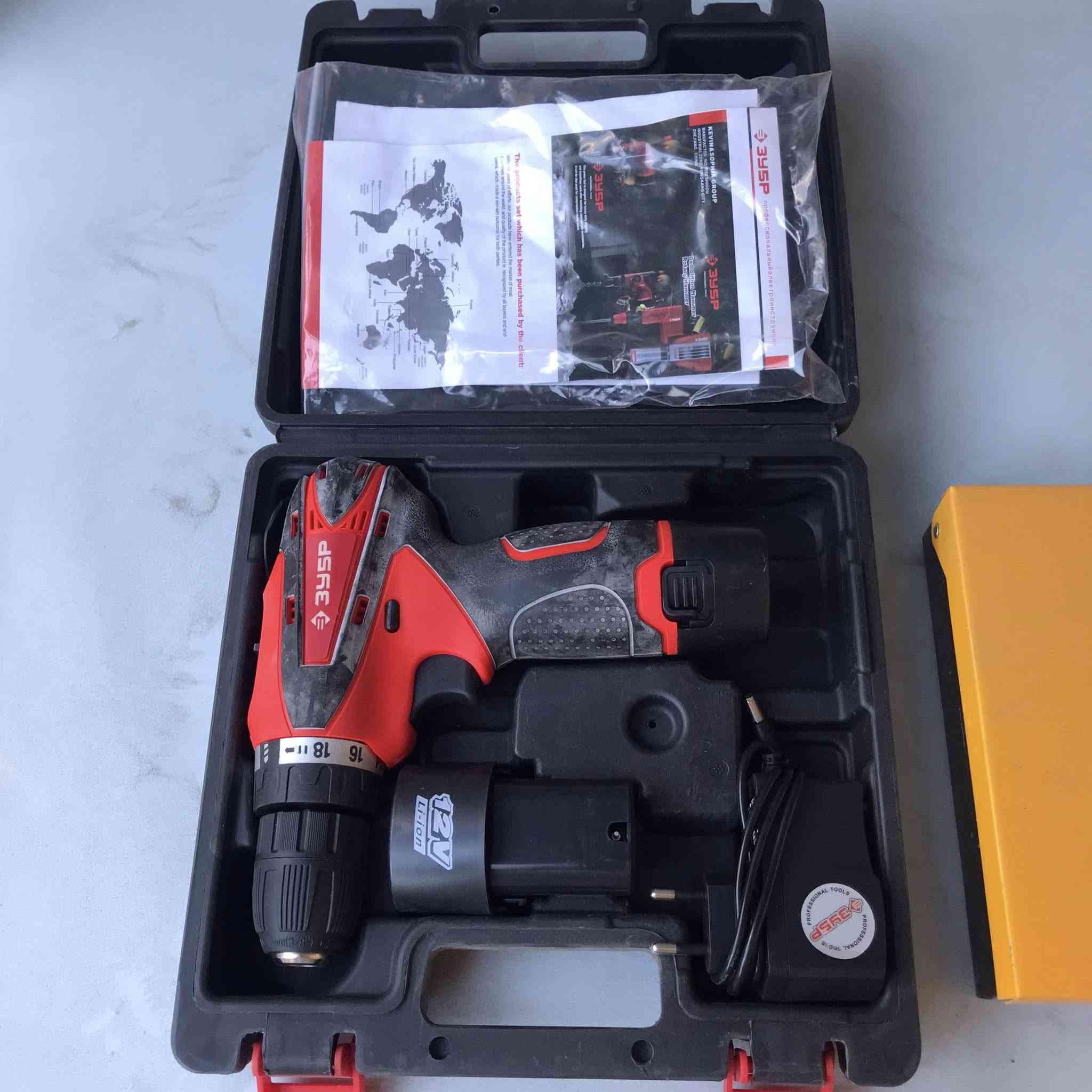 دريل شحن غير مستعمل السعر 35 الف و بي مجال بسيط ***********  
بغداد الدورة
