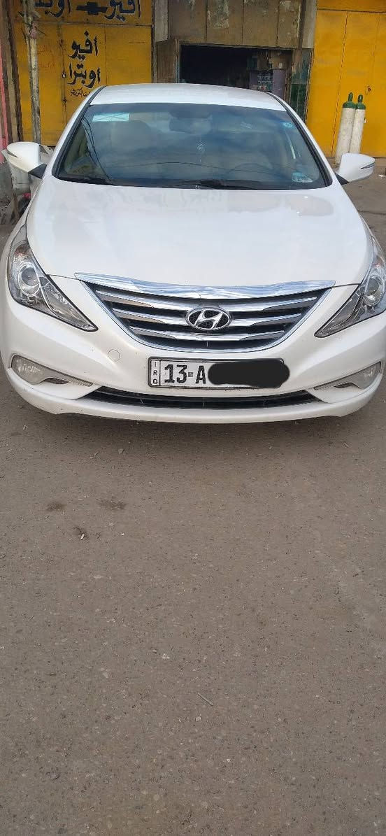 السلام عليكم للبيع سوناتا موديل 2014 
خليجي للستفسار اتصال عله رقم صاحب السياره

***********
