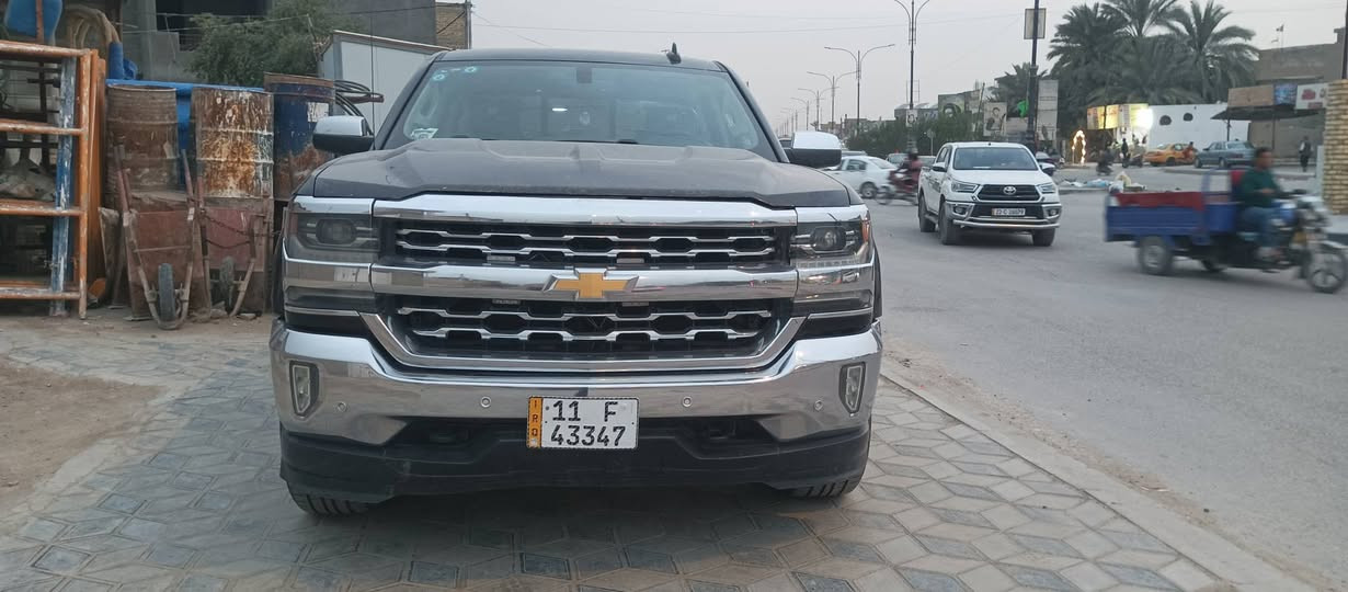 شيفروليت سلفا دور
موديل 18
رقم بغداد الدولي 
مكينه 8
سياره جاهزه من كلشي
مابيه اي نقص 
سوناره موجود بصور
عنواني ديوانية 
سعره 170 وبي مجال 
***********
