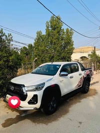 تويوتا بيكم هايلوكس 2023 المحرك:- ٦ سلندر فئه:- TRDساز  ماشيه :-٤٨الف ...