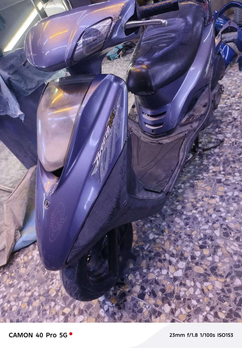 بريز كابريتر بلاد كفرات مختمة مكينة بلاد كهربائيات كلها شغالة فقط باتري كاعد اي نقص مابيها السعر ٦٠٠ مكان بغداد الشعب للاتصال *********** شراي يتصل
