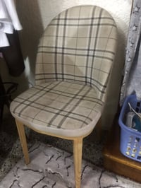 ميز طعام مرمر • هيكل حديد • ٤ كراسي