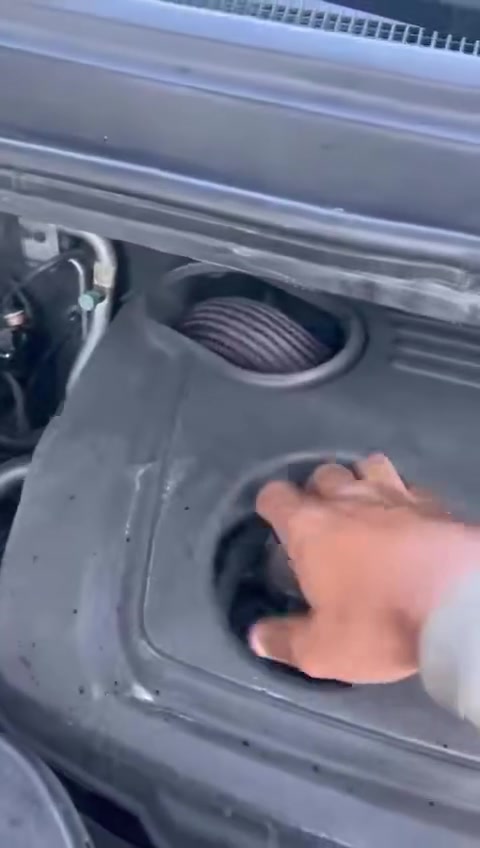 السلام عليكم
للبيع مكينه مفتوح جديده هي وتفرعاتها 
***********
