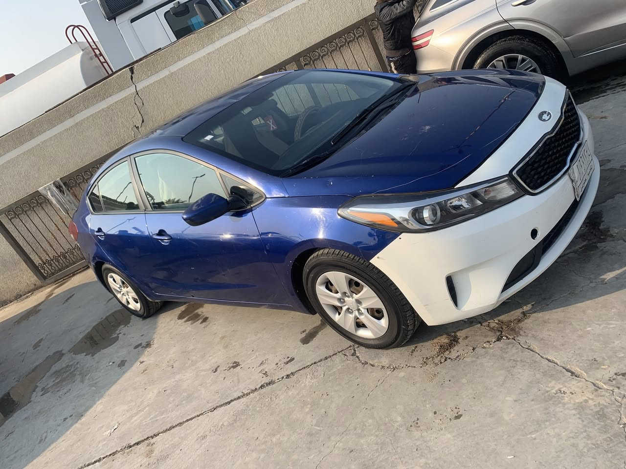 اسلام عليكم كيا فورتي موديل ١٧ رقم قادسيه معوقين مكينه ٢٠٠٠ دوش كير مكينه حداديه خير من الله حدثها قبق الجنطه وهنانه البنيد سعر ٩٣ وبيه مجال مكانها حله للستفسار ***********
