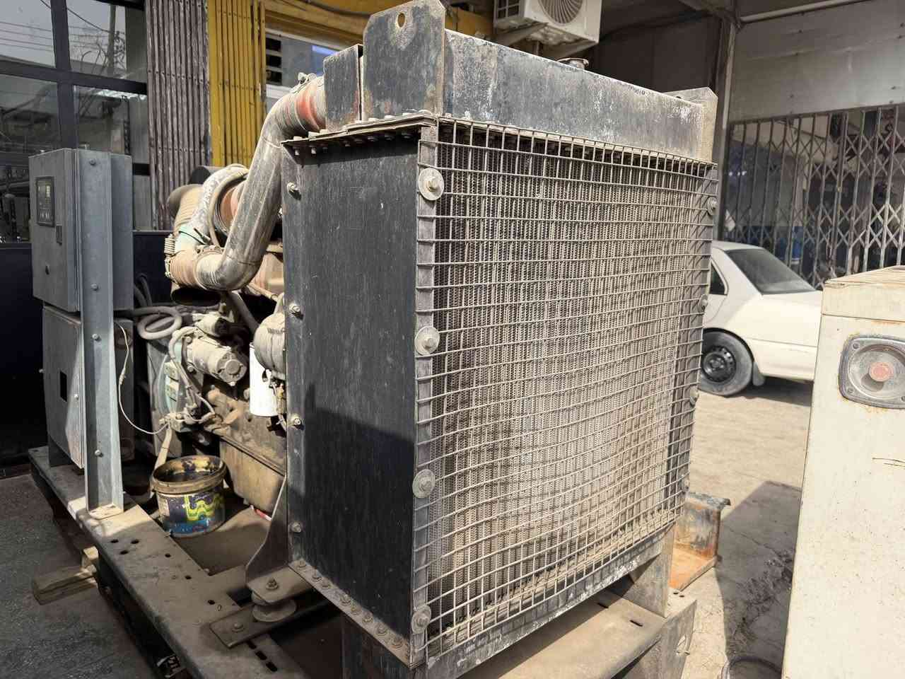 سلام عليكم لبيع كمنز 102مولده بلدي مو صيني راس توليد 175 نحاس اصلي المكينه بيه تبخير  عنوان 52كراده 

***********
