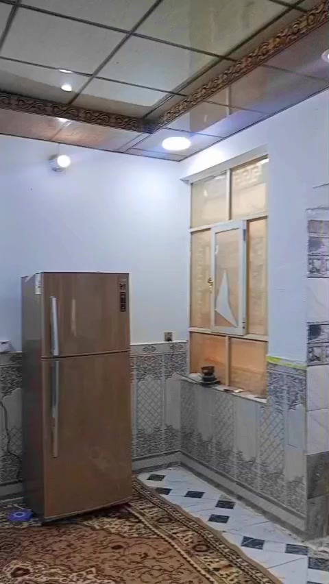 الدار للبيع 
المساحه100متره
حي اليرموك شارع المطحنه مقابل قرية الغدير
غرفه وصاله ومطبخ وستقبال صحيحات داخليه وخارجيه بناء طابوك صب اساس وسقف 
البيت جاهز لسكن وحاليآ فارغ تتكاتب تستلم مفتاح وجهز معاملة الطابو يم المختار 
السعر 35 للأستفسار اكثر اتصل عله رقم 
***********
