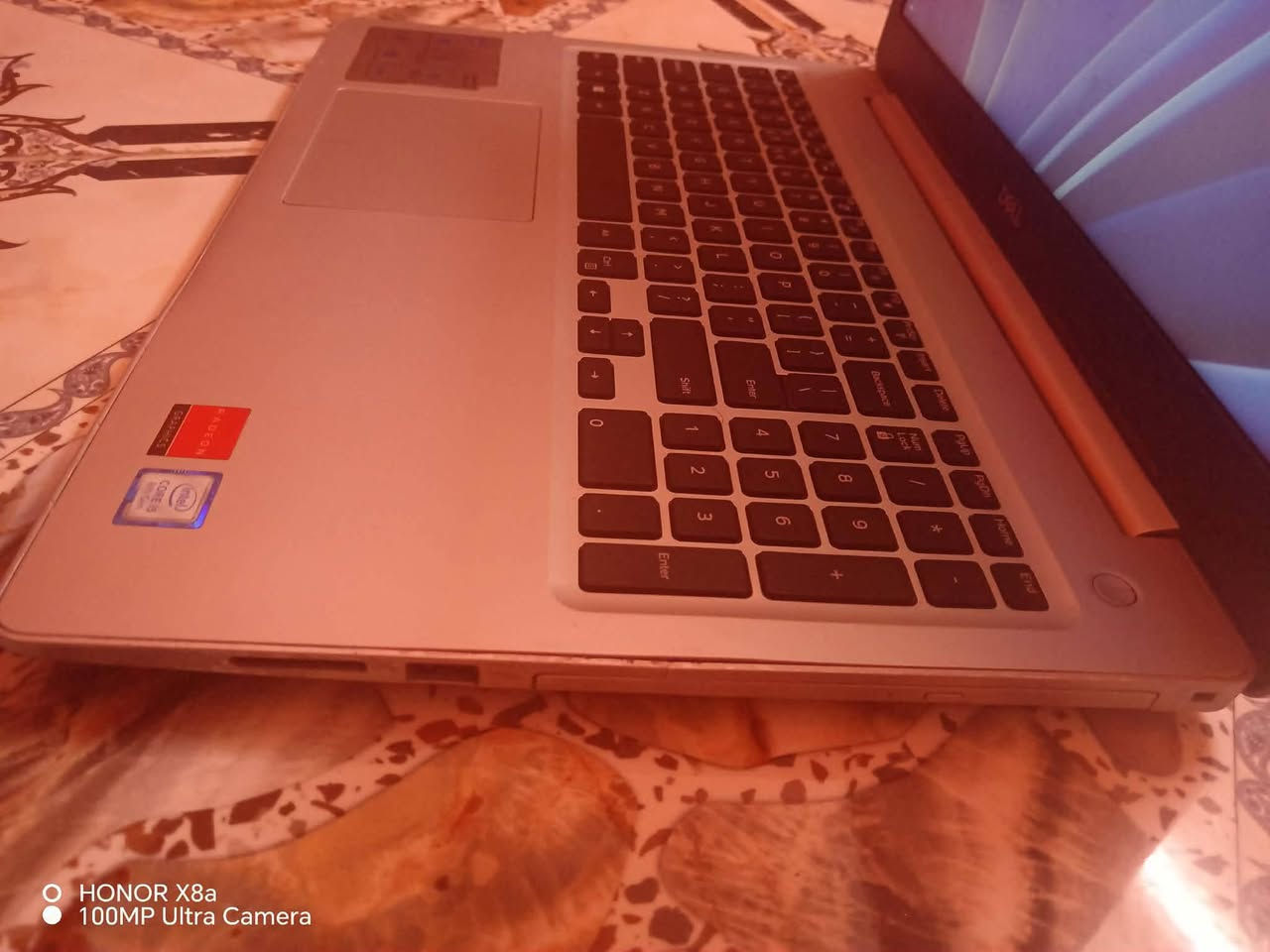السلام عليكم
لابتوب dell Inspiron 15 5570 series 

مناسب للالعاب المتوسطة وبعض الالعاب الثقيلة والاستخدام اليومي والدراسة

مواصفات:

Intel core i5 8250u 

rx530 4g vram

8g ram

Ssd 250g

نضام ال windows فيه مفعل من الBios يعني مهما تفرمته راح يضل مفعل

شاشة full hd 15.6"

 كاميرا hd 

يدعم منفذ HDMI وثلاث منافذ USB ومنفذ Type-C وSmart Card Reader وقارء اقراص كما موضح بلصورة

ملحقات حقيبة وماوس مجانا معه

يشغل العاب مثل Fortnite و god of war 2018 وGTA V و valorant 
 
سعره 350الف قابل للتفاوض

مكاني بغداد التاجي الشيخ حمد ولا يتوفر توصيل 

تريد تعال جيك يمي وجربه


**إذا كنت صاحب هذا الإعلان وتريد حذفه لأي سبب، رجاءا أرسل رسالة إلى الدعم الفني**