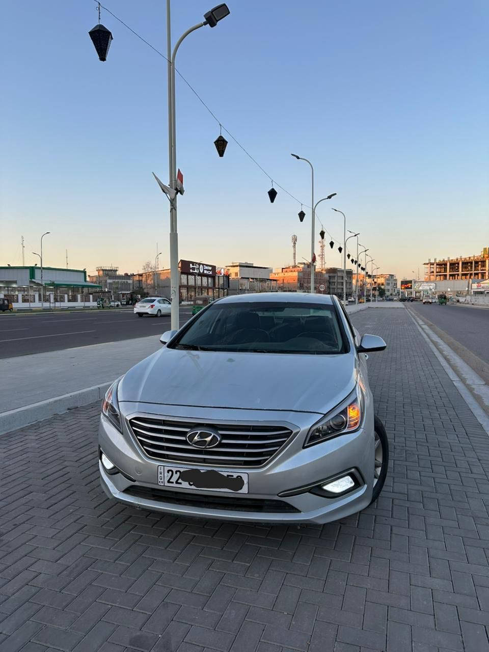 سلام عليكم
سوناته 2017 ادوات ادوات كصه جنطه دخول جديد جاهزه من كل النواحي مكينه كير حداده كفاله تخم تاير تبريد ثلج محرك2400غاز دوش متوئم شمالي نكليزي 
طبق الصل السعر 55$  العنوان البصره الهاتف ***********
