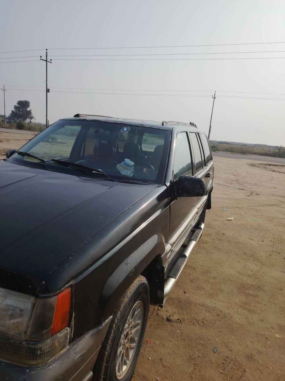 سياره للبيع جيب شيروكي 94 رقم بصره ل 26 محوره فيفتي  السياره كامله مكينه كير حتاتيه تخم تاير كرهبايات السعر 35 الاتصال ***********
