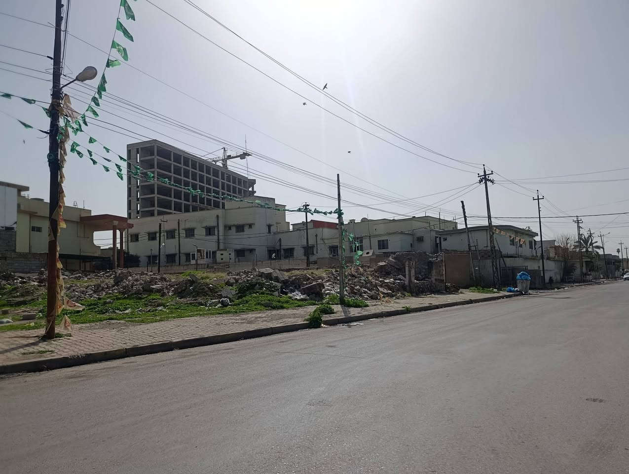 قطعة ارض تجارية 568 متر كركوك ألماس على شارع رئيسي مقر منتوجات نفطي في محكمة بداءة كركوك سعر 426 مليون رقم تلفون ***********
