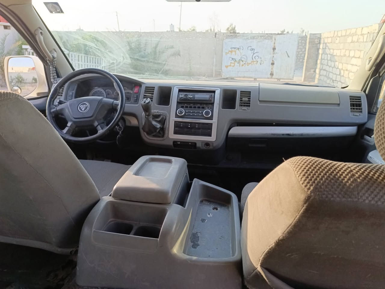 للبيع فتون عالي عريضه سي تو موديل 14. رقم بابل انكليزي 
سياره جاهزة مكينه كير حداديه تخم تاير اكسن كله جديد 
مكينه مسبوشي. امصفره من كلشي.  بيه رشات صبغ فقط 
السعر. 73 أو بيه مجال قليل ‏‪***********‬‏. 
مكان نجف طريق كربلاء نجف عمود 250. غير متواجد نت
