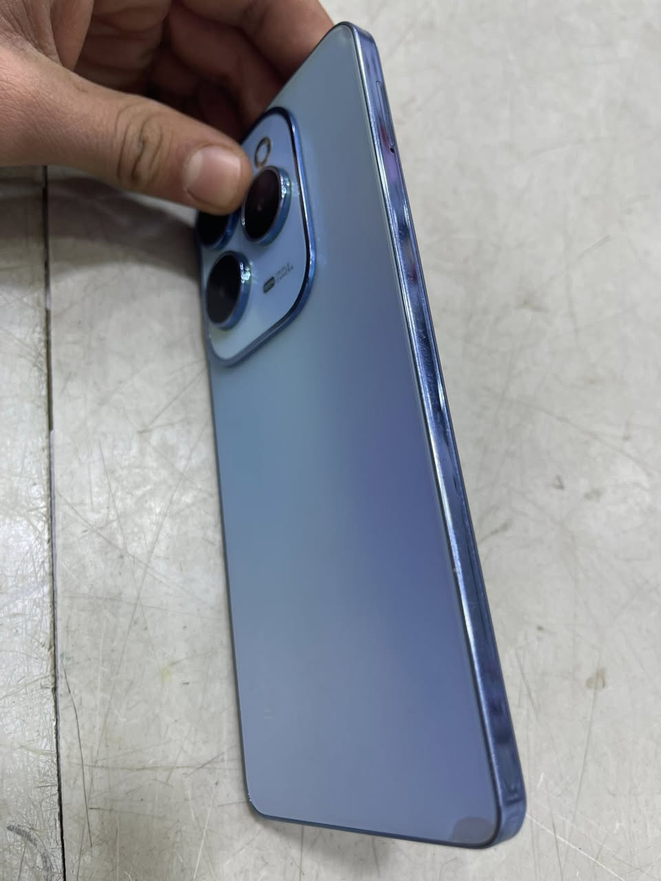 للبيع نوت40برو ذاكره 256
السعر100الف وبي مجال 
الاستفسار ***********
