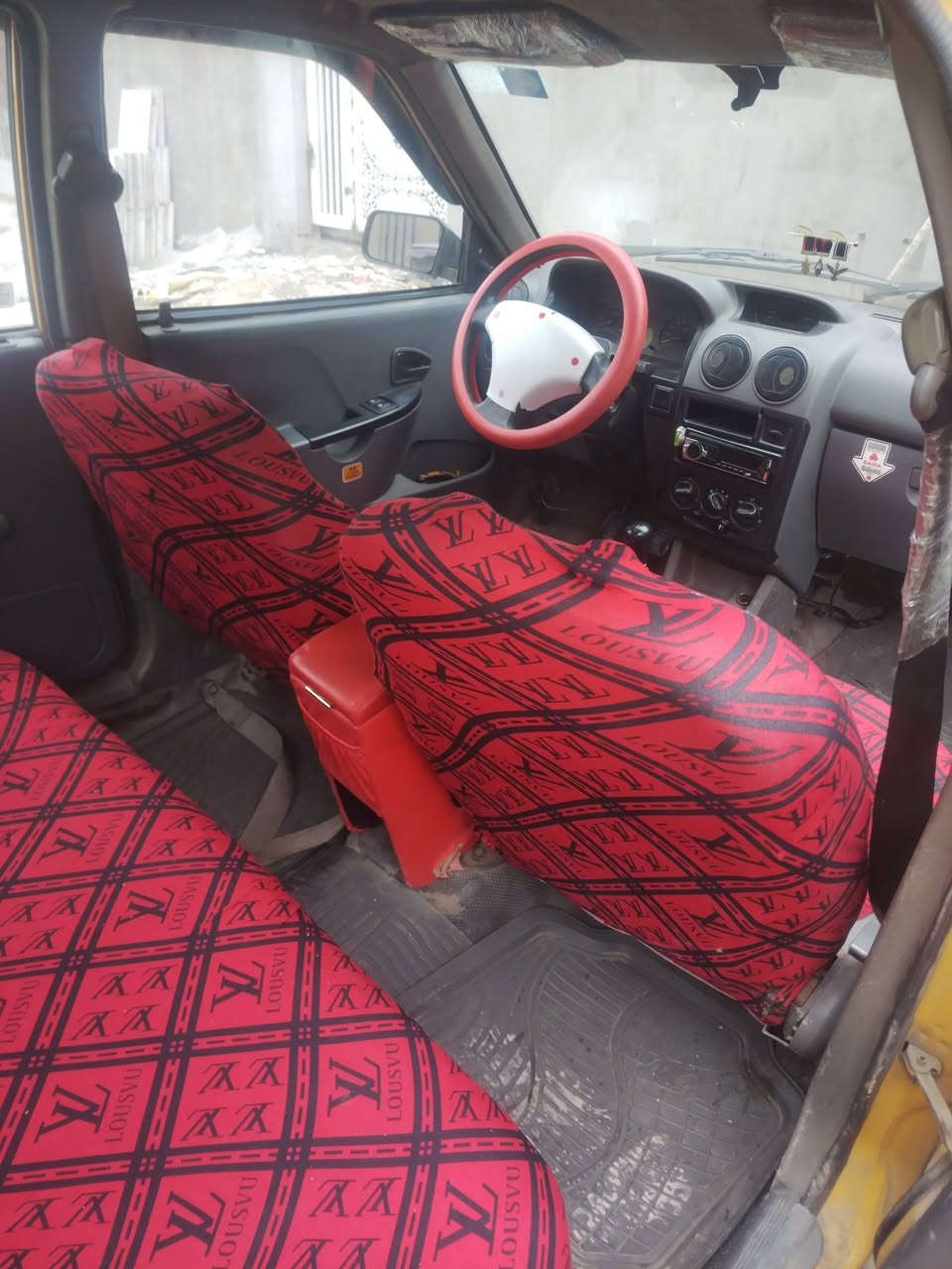 السلام عليكم
سايبا للبيع موديل 2012رقم بغداد انكليزي 

بسمي السنويه 2028   محرك بي خيط تبخير  +شاصي واحد معمر وبيها ضربه كد شبر بلجاملغ الخلفي سياره ناقصها ترتيب  بسيط
العنوان بغداد البلديات السعر 25 وبيها مجال بسيط الاتصال ***********   ممتواجد بلفيس
